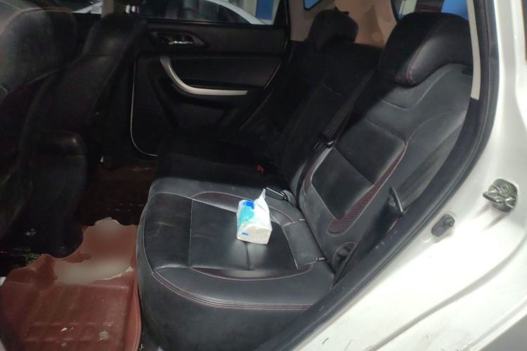 Used CHANGAN CS35 2016 1.6L Automatic Luxury Model China IV Standard Left Rear Seat
