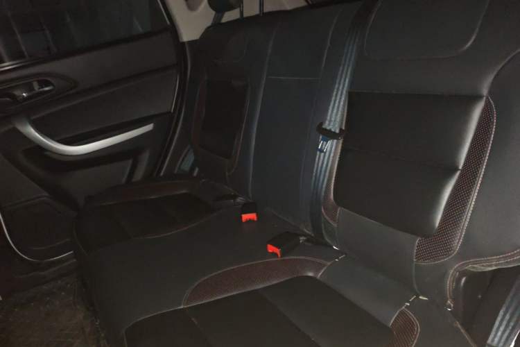 Used CHANGAN CS35 2016 1.6L Manual Luxury Model China V Standard Left Rear Seat