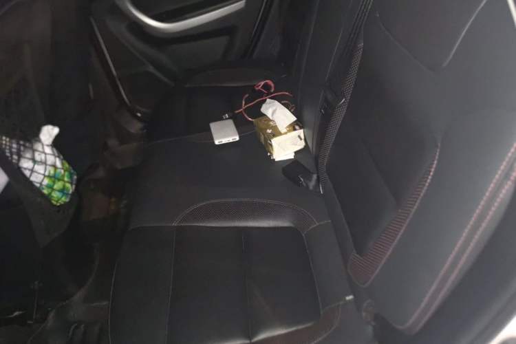 Used CHANGAN CS35 2016 1.6L Automatic Luxury Model China IV Standard Left Rear Seat