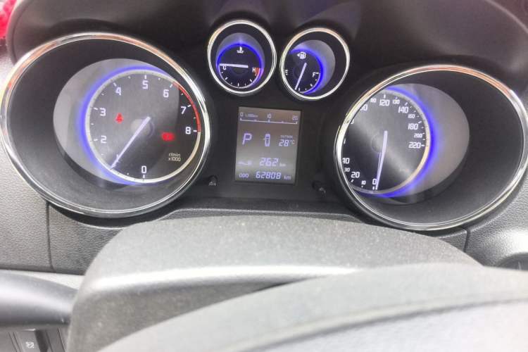 Used CHANGAN CS35 2016 1.6L Automatic Luxury Model China IV Standard Odometer Close Up