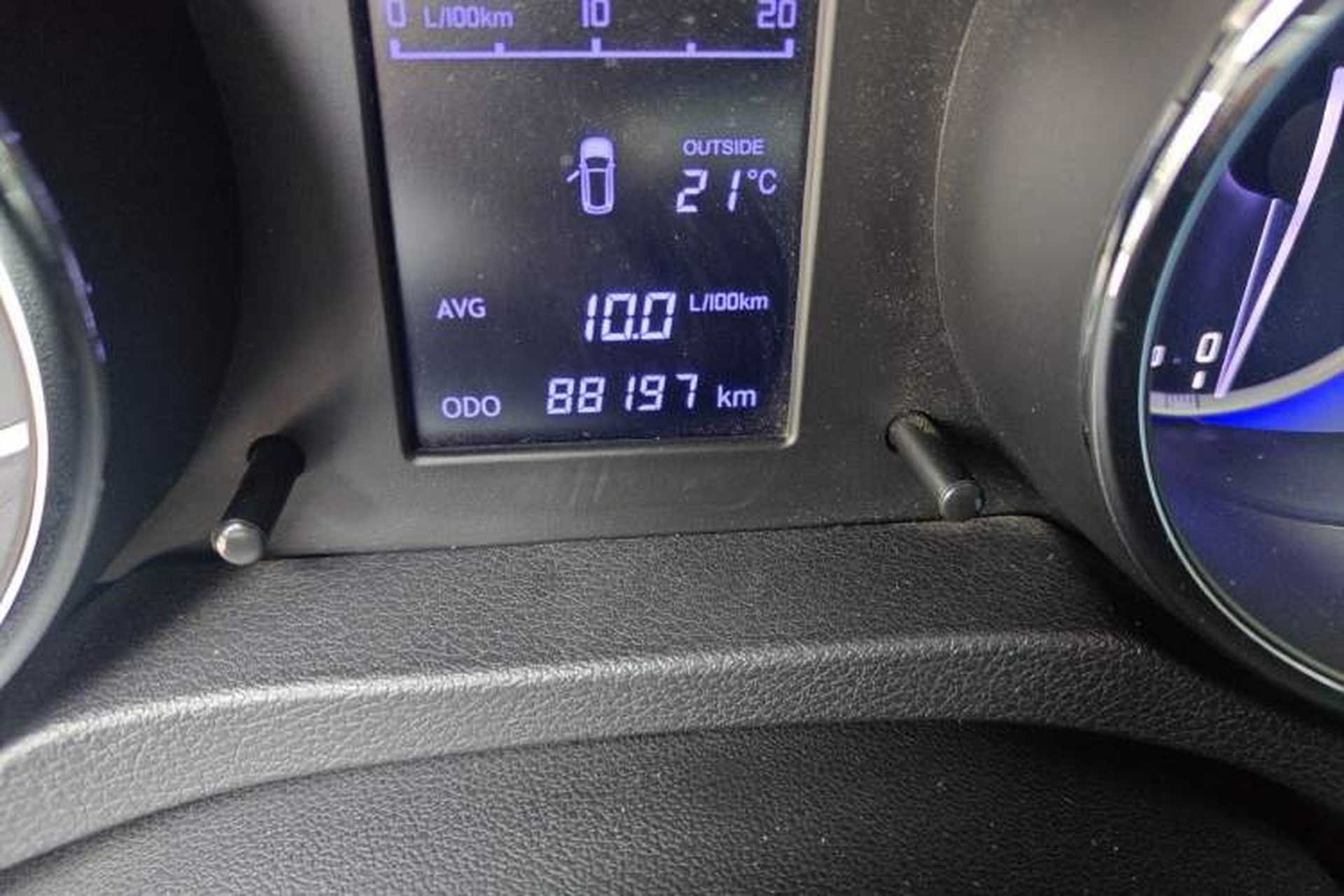 Used CHANGAN CS35 2016 1.6L Manual Luxury Model China V Standard Odometer Close Up