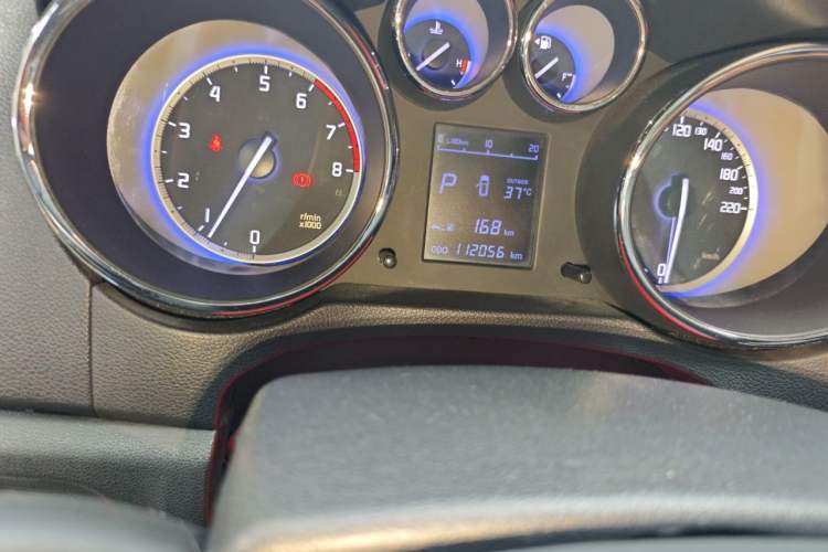 Used CHANGAN CS35 2016 1.6L Automatic Luxury Model China IV Standard Odometer Close Up