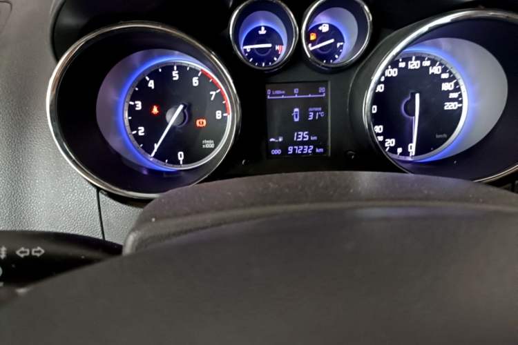 Used CHANGAN CS35 2016 1.6L Manual Luxury Model China IV Odometer Close Up