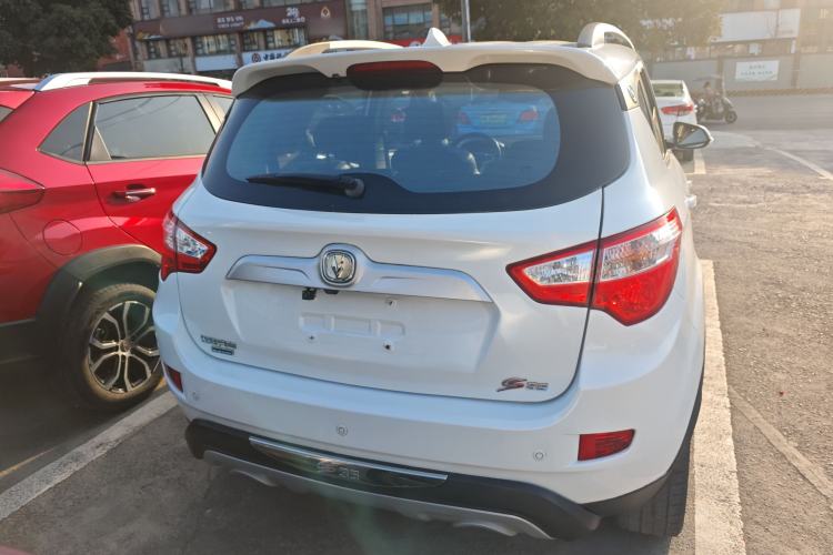 Used CHANGAN CS35 2016 1.6L Manual Luxury Model China IV Standard Rear