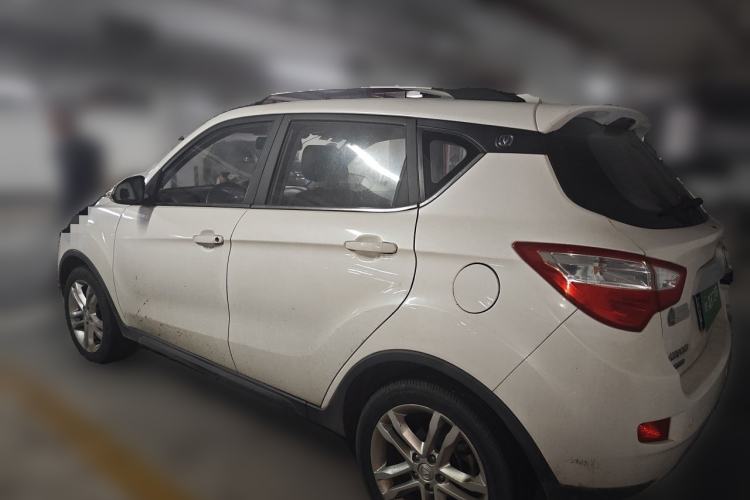 Used CHANGAN CS35 2016 1.6L Automatic Luxury Model China V Standard Rear Left 45 Deg