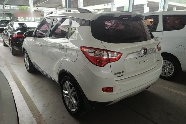 Used CHANGAN CS35 2016 1.6L Manual Luxury Model China IV Standard Rear Left 45 Deg