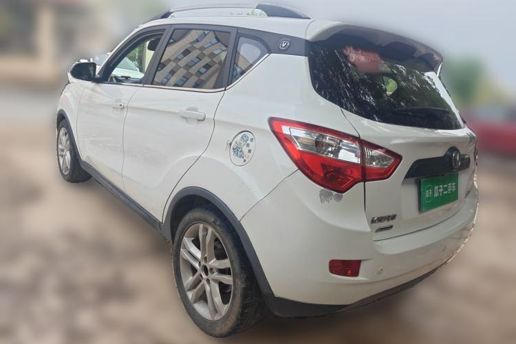 Used CHANGAN CS35 2016 1.6L Automatic Luxury Model China IV Standard Rear Left 45 Deg