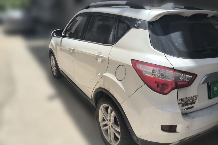 Used CHANGAN CS35 2016 1.6L Manual Luxury Model China IV Standard Rear Left 45 Deg