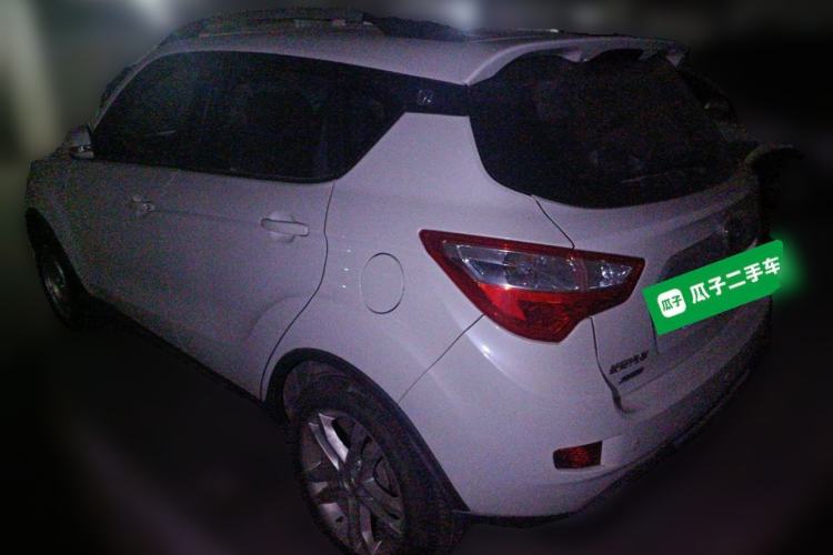 Used CHANGAN CS35 2016 1.6L Manual Luxury Model China V Standard Rear Left 45 Deg