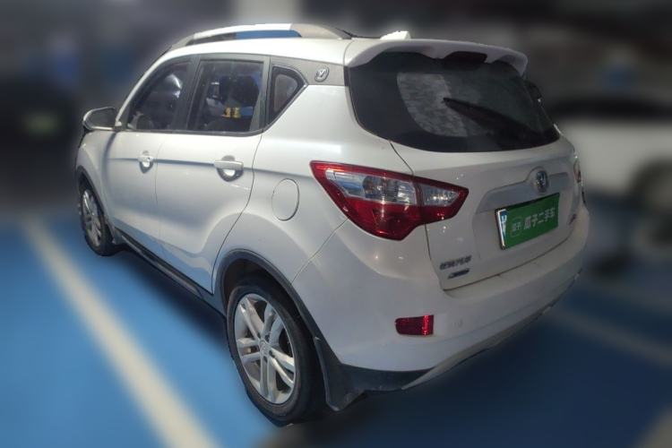 Used CHANGAN CS35 2016 1.6L Automatic Luxury Model China IV Standard Rear Left 45 Deg