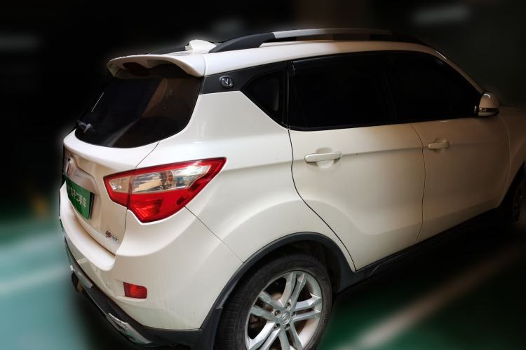 Used CHANGAN CS35 2016 1.6L Manual Luxury Model China IV Standard Rear Right 45 Deg