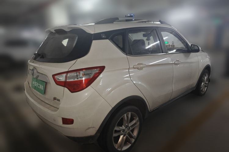 Used CHANGAN CS35 2016 1.6L Automatic Luxury Model China V Standard Rear Right 45 Deg