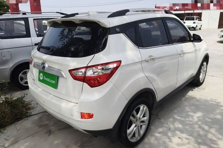 Used CHANGAN CS35 2016 1.6L Automatic Luxury Model China IV Standard Rear Right 45 Deg