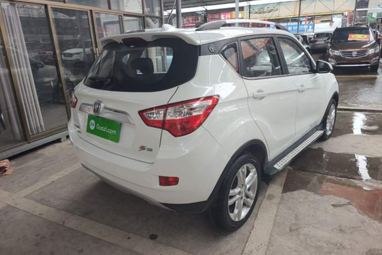 Used CHANGAN CS35 2016 1.6L Automatic Luxury Model China IV Standard Rear Right 45 Deg