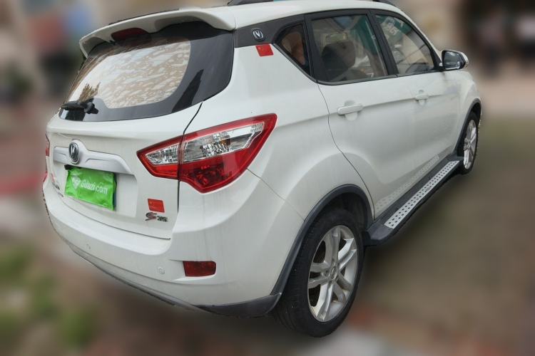 Used CHANGAN CS35 2016 1.6L Automatic Luxury Model China V Standard Rear Right 45 Deg