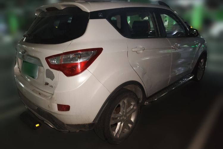 Used CHANGAN CS35 2016 1.6L Automatic Luxury Model China IV Standard Rear Right 45 Deg