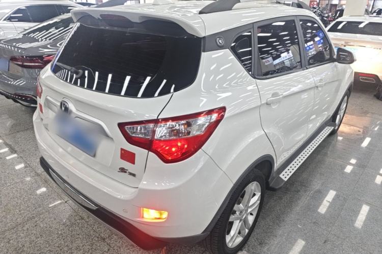 Used CHANGAN CS35 2016 1.6L Manual Luxury Model China V Standard Rear Right 45 Deg
