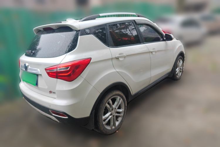 Used CHANGAN CS35 2016 1.6L Manual Luxury Model China IV Standard Rear Right 45 Deg