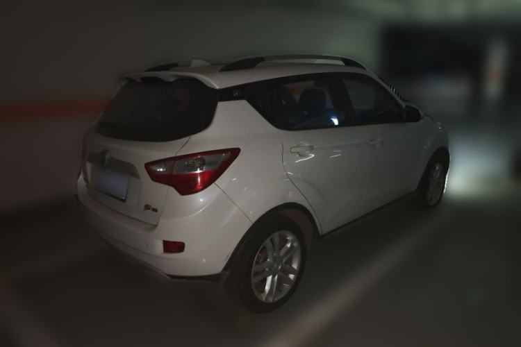 Used CHANGAN CS35 2016 1.6L Manual Luxury Model China V Standard Rear Right 45 Deg