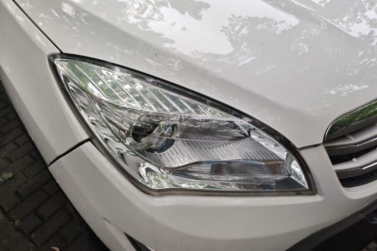 Used CHANGAN CS35 2016 1.6L Manual Luxury Model China IV Standard Right Front Headlight