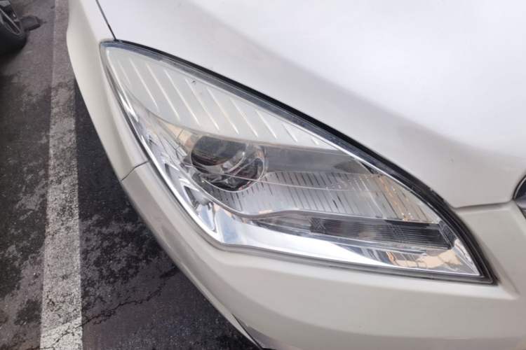 Used CHANGAN CS35 2016 1.6L Manual Luxury Model China V Standard Right Front Headlight