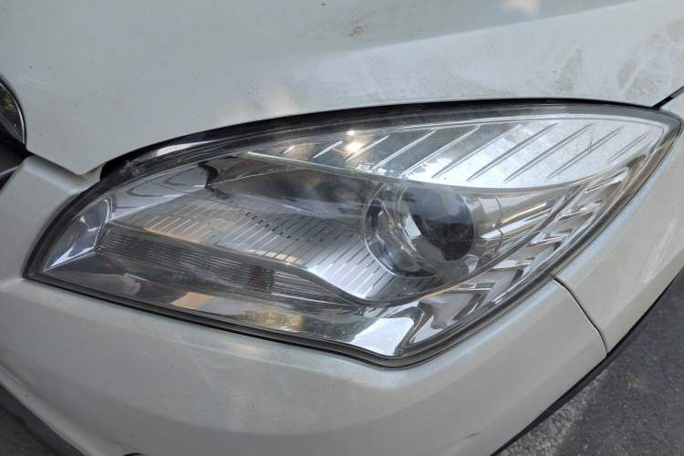 Used CHANGAN CS35 2016 1.6L Manual Luxury Model China IV Standard Right Front Headlight