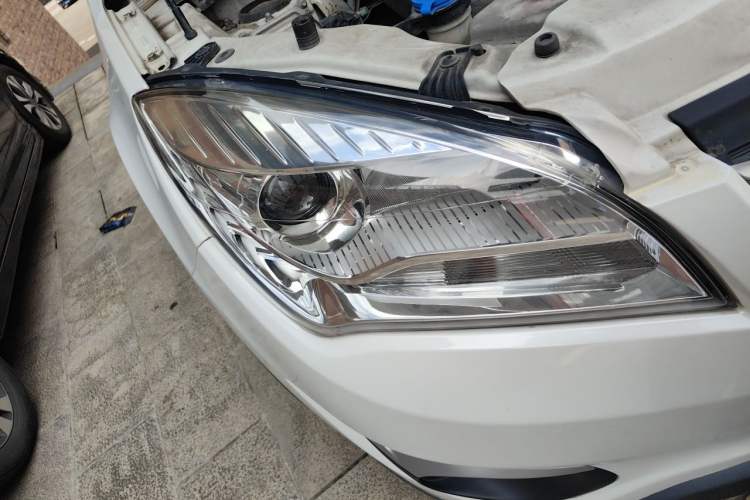 Used CHANGAN CS35 2016 1.6L Manual Luxury Model China V Standard Right Front Headlight