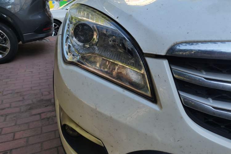 Used CHANGAN CS35 2016 1.6L Manual Luxury Model China V Standard Right Front Headlight