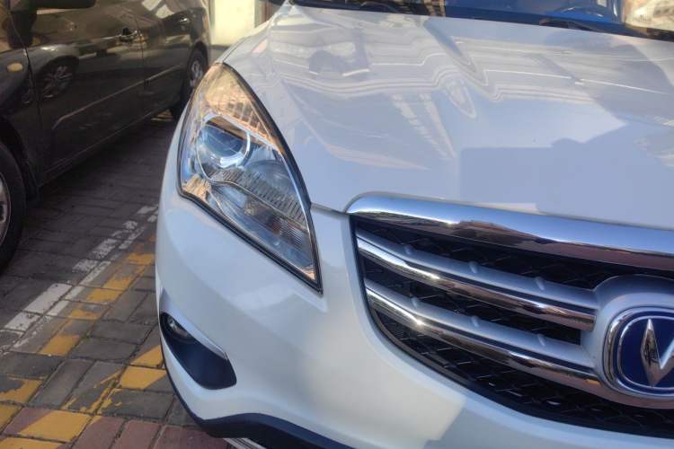 Used CHANGAN CS35 2016 1.6L Automatic Luxury Model China V Standard Right Front Headlight