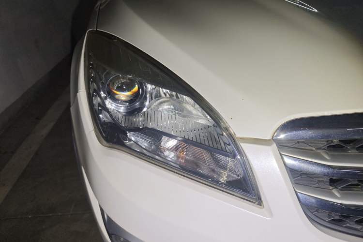 Used CHANGAN CS35 2016 1.6L Automatic Luxury Model China V Standard Right Front Headlight