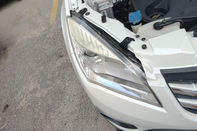 Used CHANGAN CS35 2016 1.6L Automatic Luxury Model China IV Standard Right Front Headlight