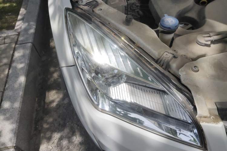 Used CHANGAN CS35 2016 1.6L Automatic Luxury Model China V Standard Right Front Headlight