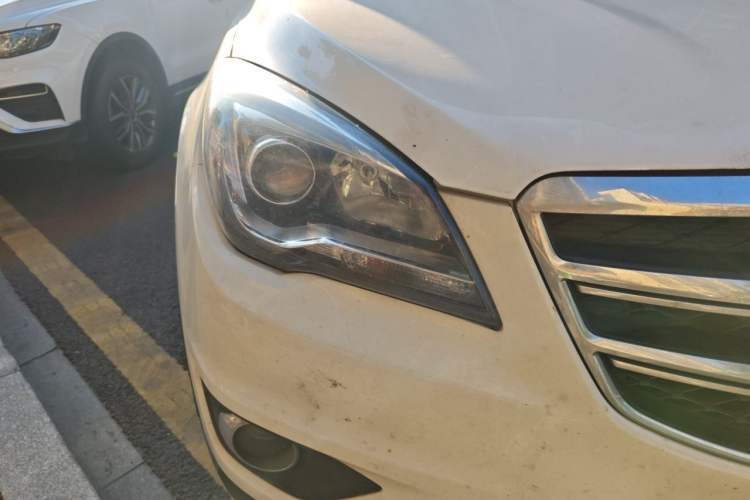Used CHANGAN CS35 2016 1.6L Manual Luxury Model China IV Standard Right Front Headlight
