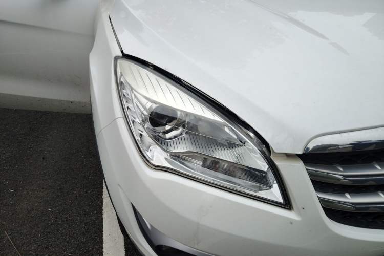 Used CHANGAN CS35 2016 1.6L Manual Luxury Model China V Standard Right Front Headlight