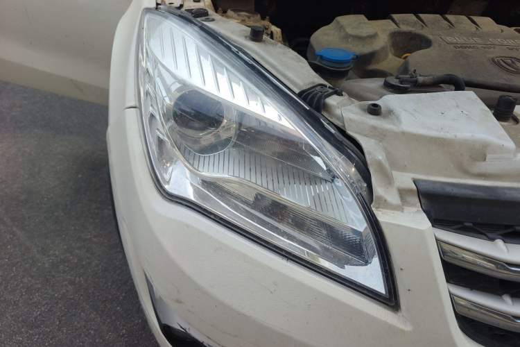 Used CHANGAN CS35 2016 1.6L Manual Luxury Model China V Standard Right Front Headlight