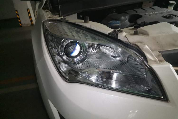 Used CHANGAN CS35 2016 1.6L Manual Luxury Model China IV Standard Right Front Headlight