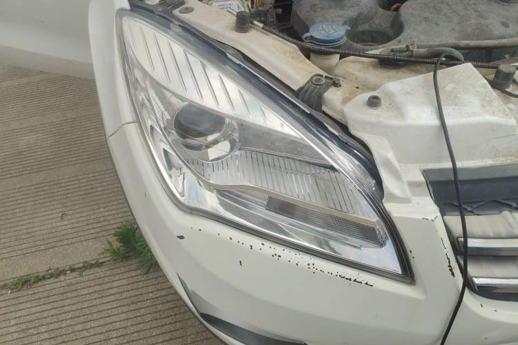 Used CHANGAN CS35 2016 1.6L Manual Luxury Model China IV Standard Right Front Headlight