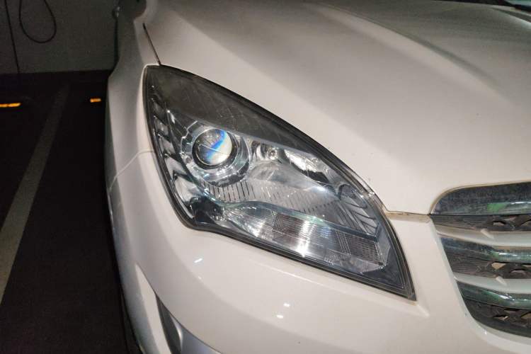 Used CHANGAN CS35 2016 1.6L Automatic Luxury Model China IV Standard Right Front Headlight