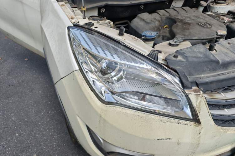 Used CHANGAN CS35 2016 1.6L Manual Luxury Model China IV Standard Right Front Headlight