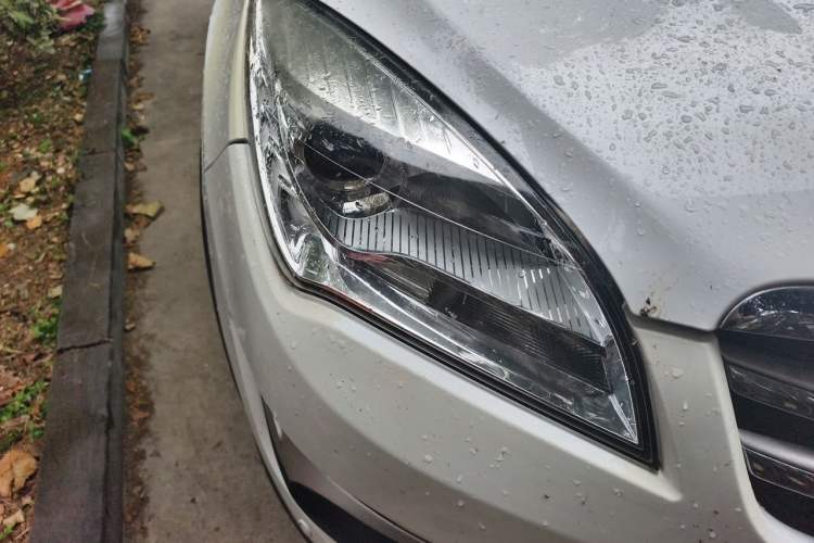 Used CHANGAN CS35 2016 1.6L Manual Luxury Model China IV Standard Right Front Headlight