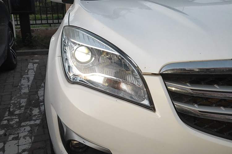 Used CHANGAN CS35 2016 1.6L Manual Luxury Model China V Standard Right Front Headlight