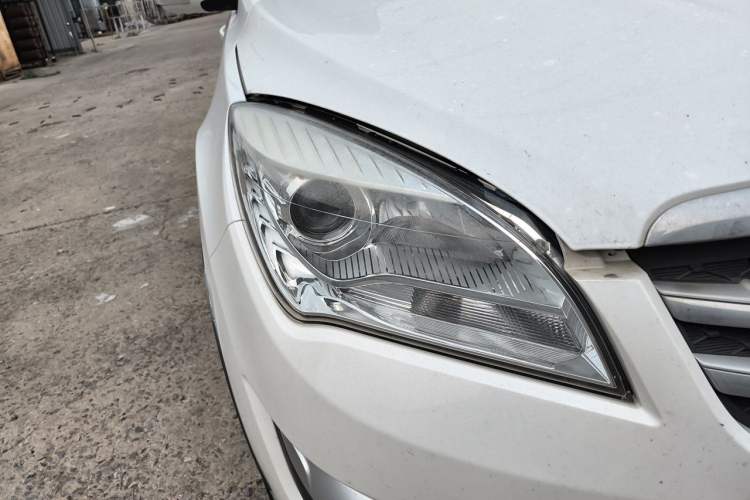 Used CHANGAN CS35 2016 1.6L Automatic Luxury Model China IV Standard Right Front Headlight