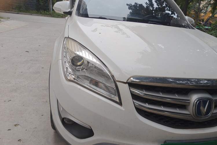Used CHANGAN CS35 2016 1.6L Automatic Luxury Model China IV Standard Right Front Headlight