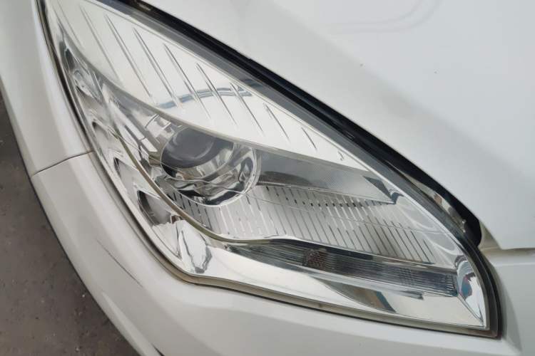 Used CHANGAN CS35 2016 1.6L Automatic Luxury Model China V Standard Right Front Headlight