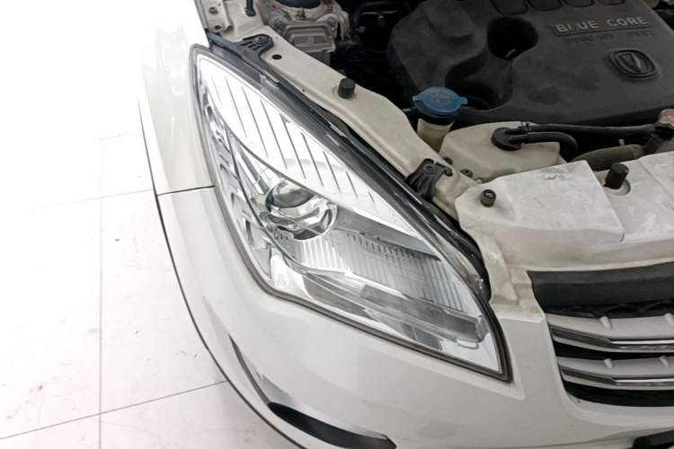 Used CHANGAN CS35 2016 1.6L Manual Luxury Model China IV Right Front Headlight