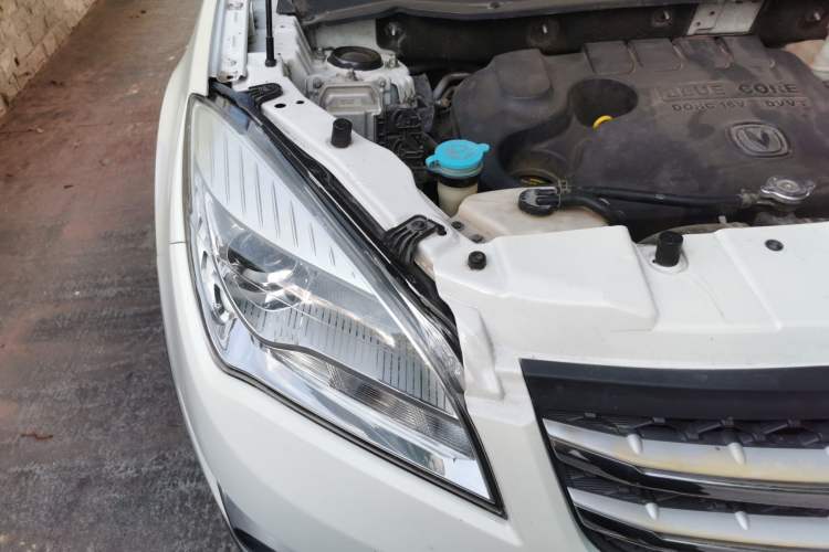 Used CHANGAN CS35 2016 1.6L Manual Luxury Model China IV Standard Right Front Headlight