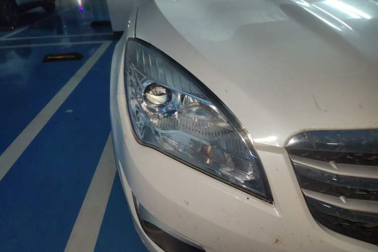 Used CHANGAN CS35 2016 1.6L Automatic Luxury Model China IV Standard Right Front Headlight