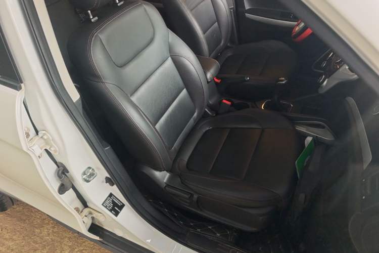 Used CHANGAN CS35 2016 1.6L Manual Luxury Model China V Standard Right Front Seat