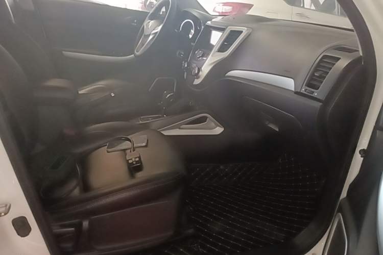 Used CHANGAN CS35 2016 1.6L Automatic Luxury Model China IV Standard Right Front Seat