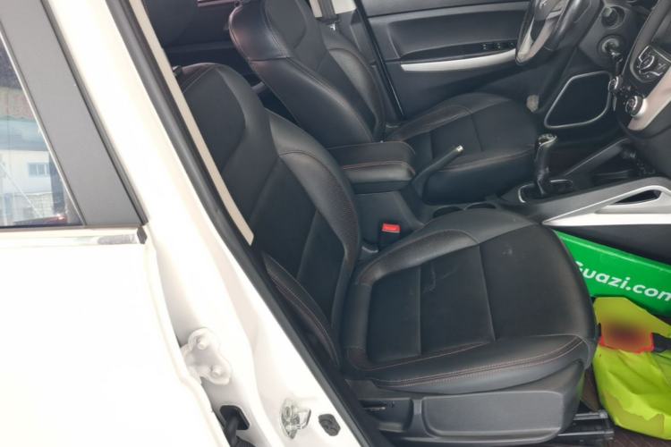 Used CHANGAN CS35 2016 1.6L Manual Luxury Model China IV Standard Right Front Seat
